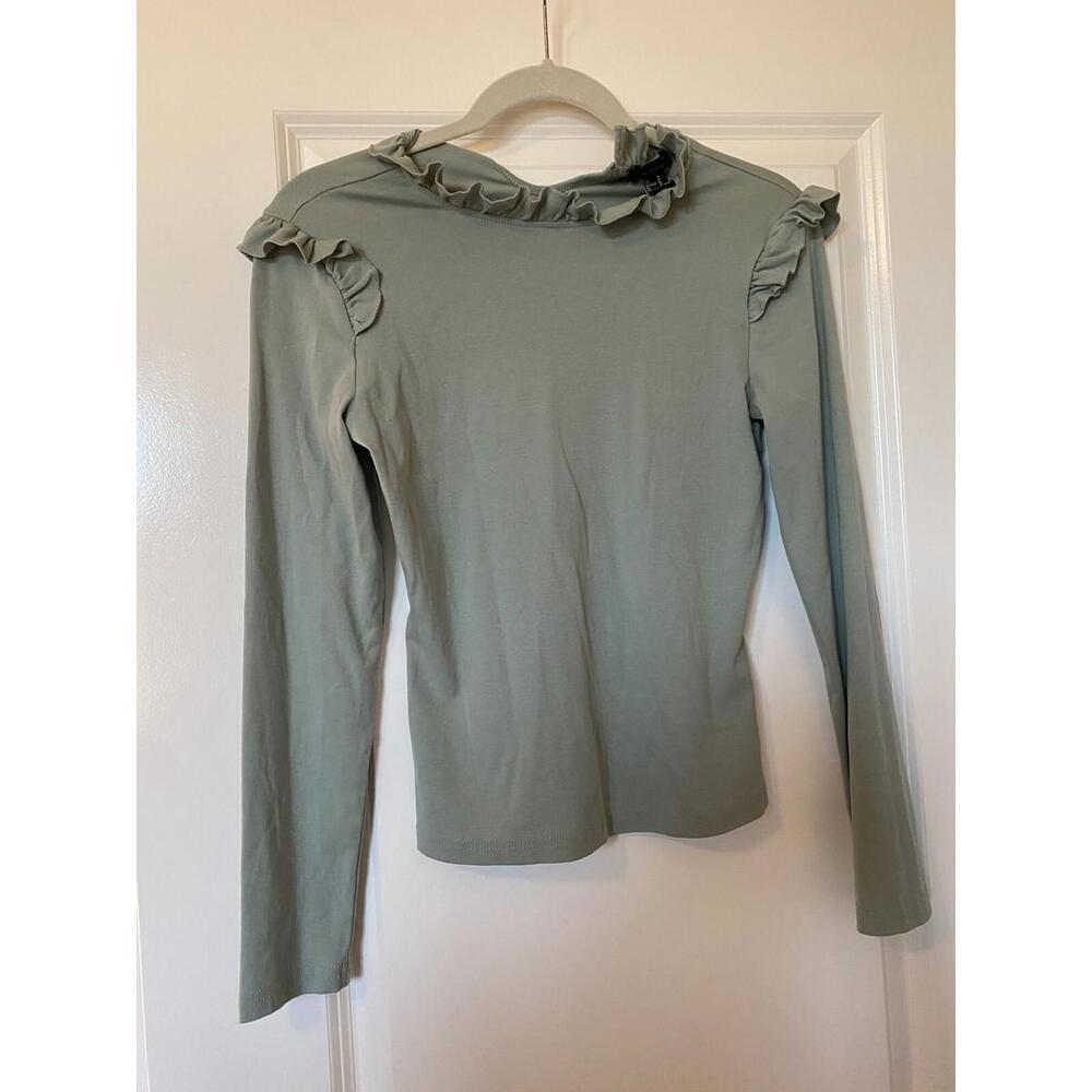 Forever 21 Sage Green Long Sleeve With Ruffle Detail Top Size Medium
